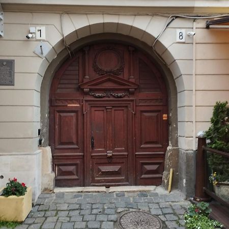 Na Katedralniy Lägenhet Lviv Exteriör bild