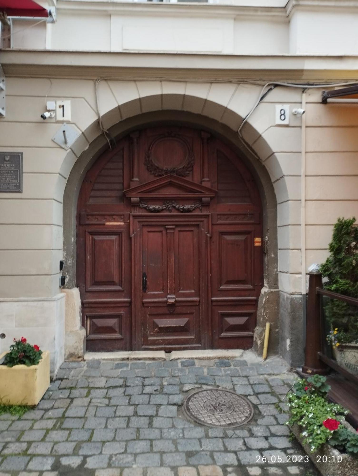 Na Katedralniy Lägenhet Lviv Exteriör bild
