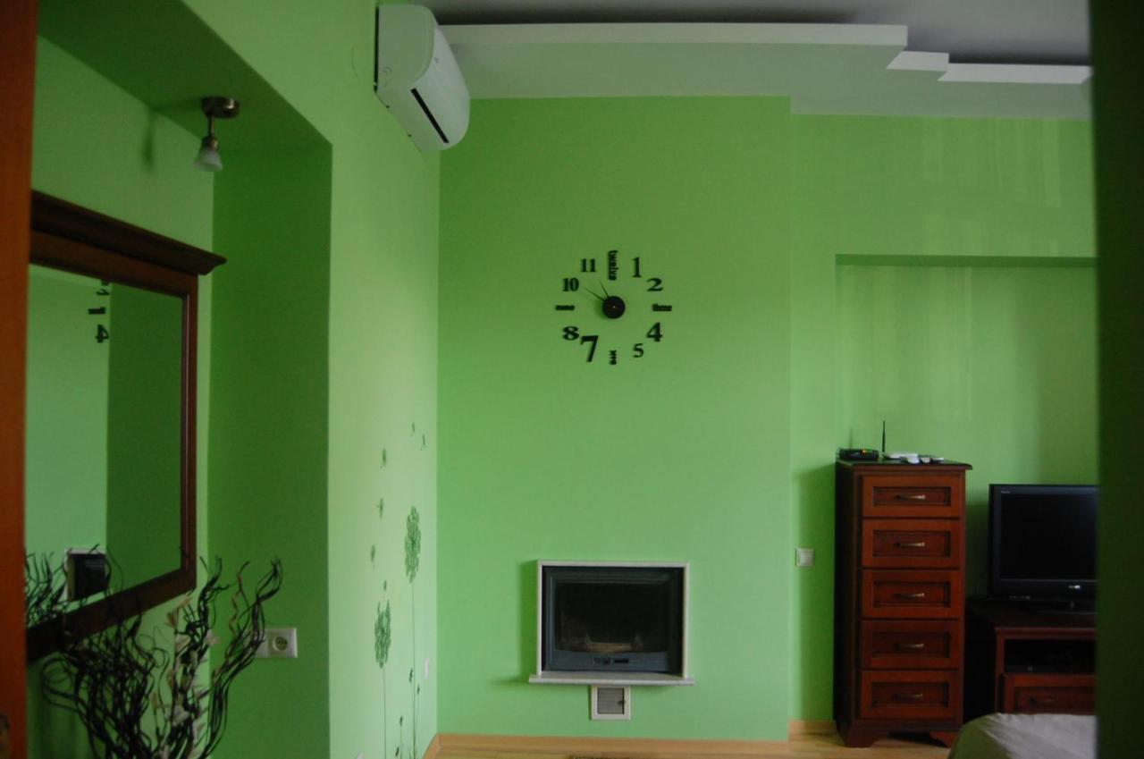 Na Katedralniy Lägenhet Lviv Exteriör bild
